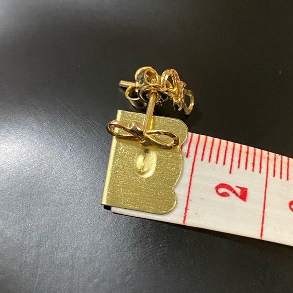 18K Gold Infinity Earrings. - Picture 6 of 7